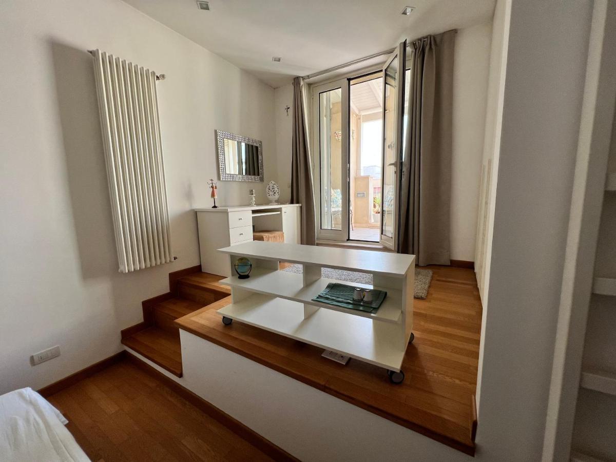 Donna Giulia Casa Vacanze Villa Полиняно а Маре Екстериор снимка